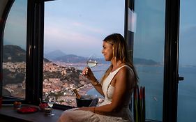 Kemi Luxury Suites